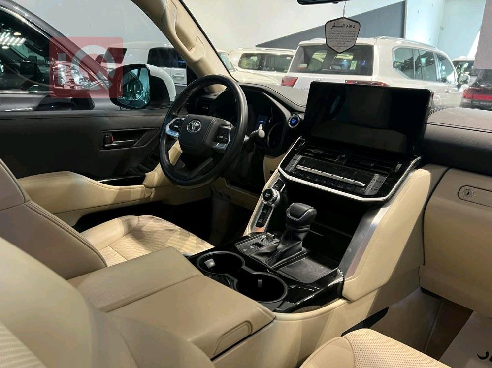 تويوتا لاندكروزر